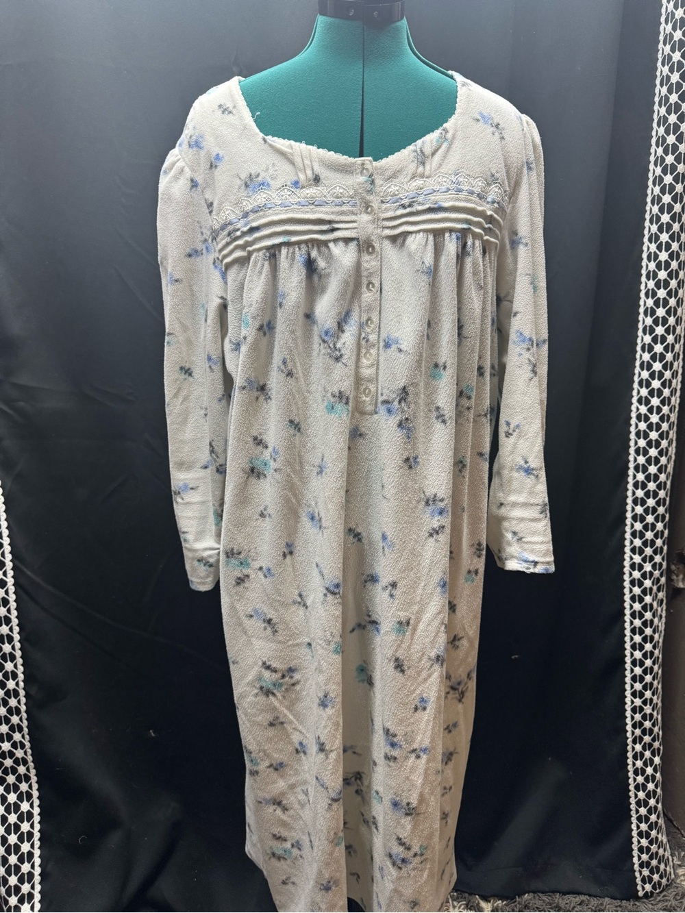 Women's Long-Sleeve Floral Nightgown - Cream with Blue Floral